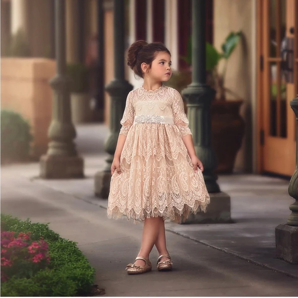 Trish Scully Butterscotch Bella Rafaela Dress Lace‎ Delicate Cream Peach Formal